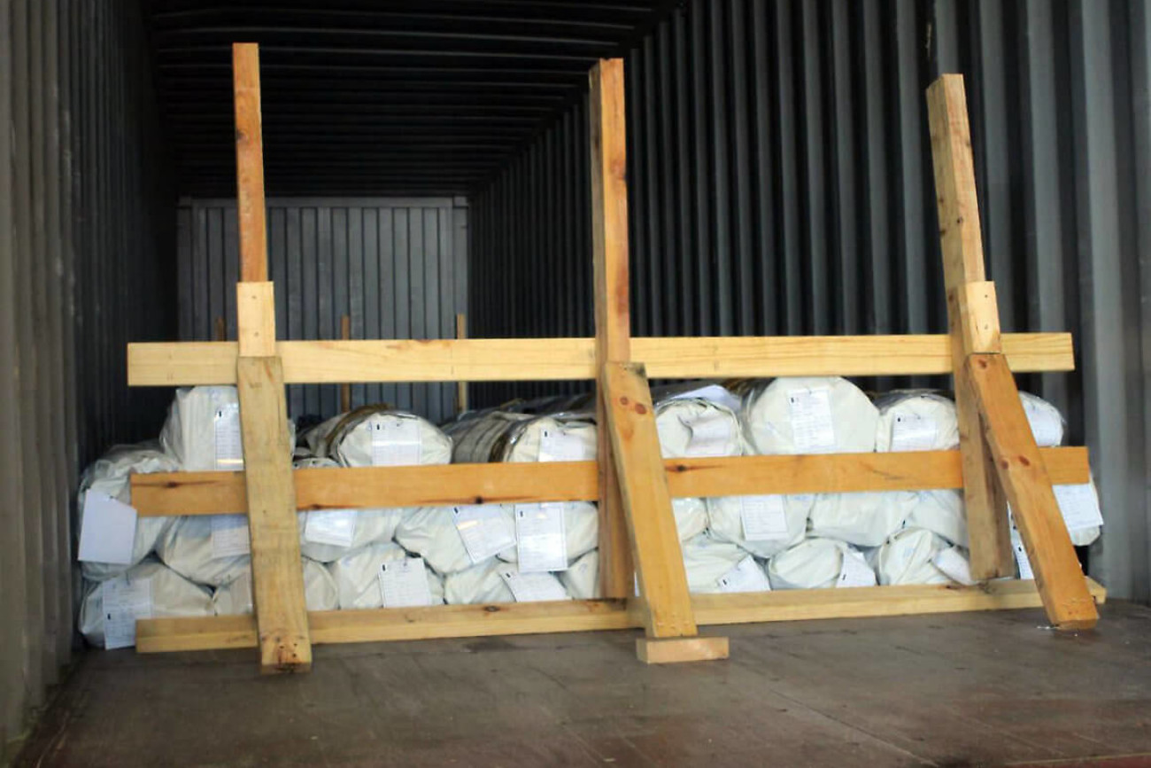 round metal tubing out for delivery